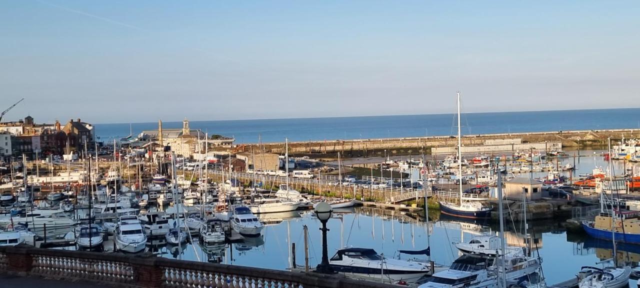 Diamond Harbour - Whole Huge Apartment - Wifi - Beach - Ramsgate Town Exterior photo